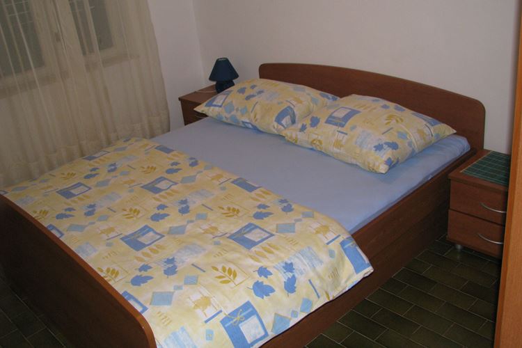 ubytování Podgora vila Sonja APp postel
