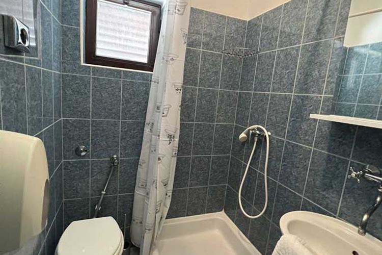 ubytování Omiš penzion Star 2L standard koupelna