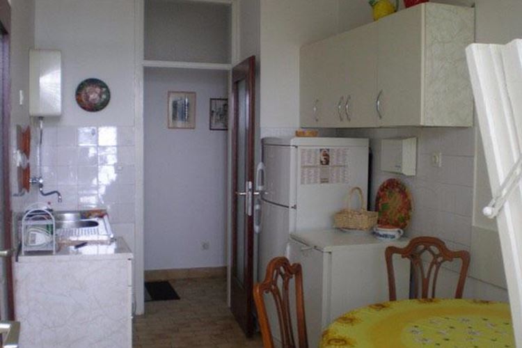 ubytování Omiš vila Vinka byt na pláži kuchyň