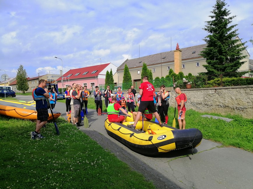 školní výlet plavba Olomoucí z Horky školení