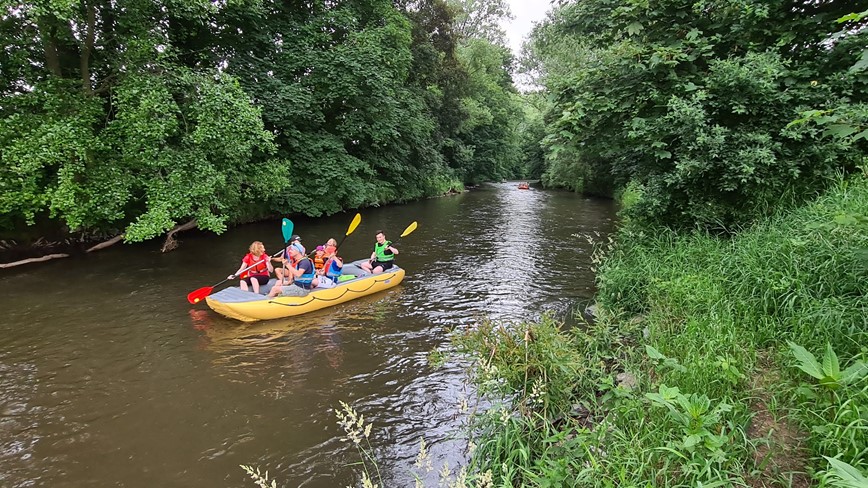 školní výlet řeka Morava raft